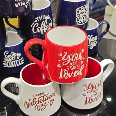 Кофейная кружка с шелковой ширмой и надписью You Are Loved